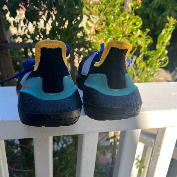 Adidas Black and Blue Athletic Shoes Ultraboost 21 running shoes size 4 Women's - Picture 4 of 12